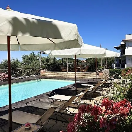 Sleeps 6 Pool Air Con Wifi Appartamento *
